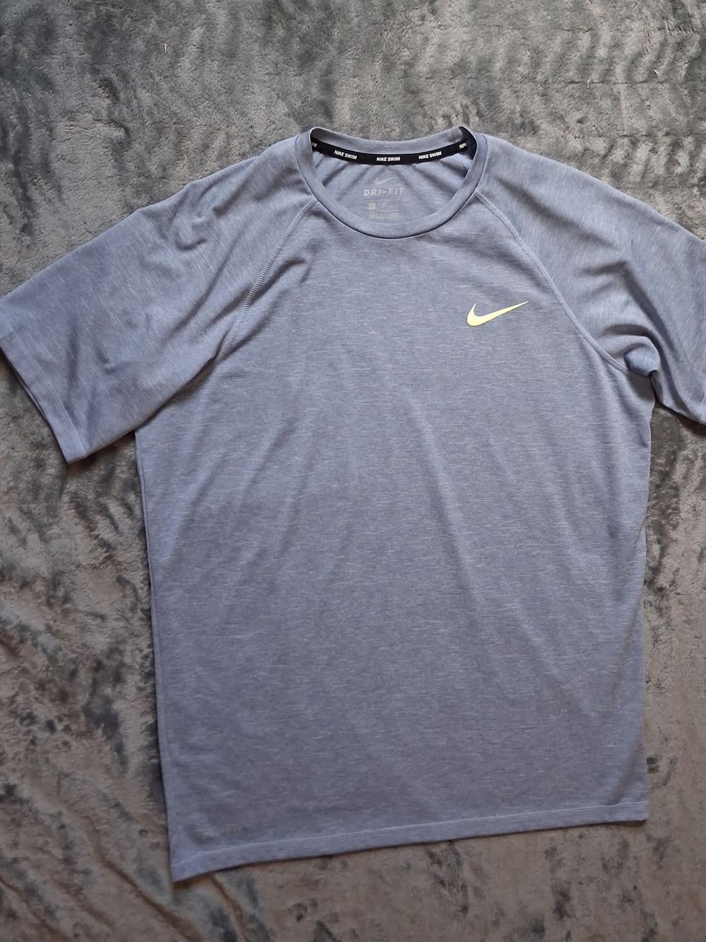 Nike Swim Men’s Dri FIT Short-Sleeve Performance Tee Medium Upf40